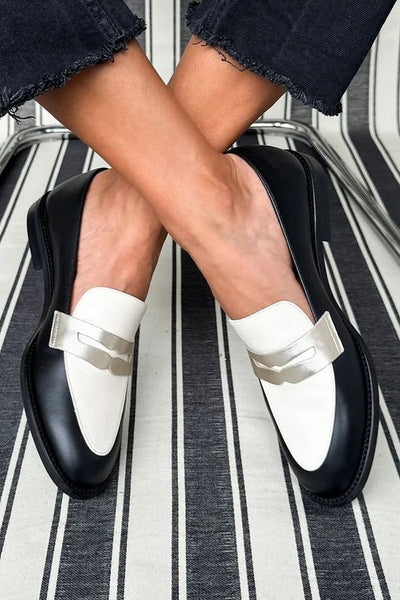 JOAN MONOCHROME CLASSIC LOAFERS
