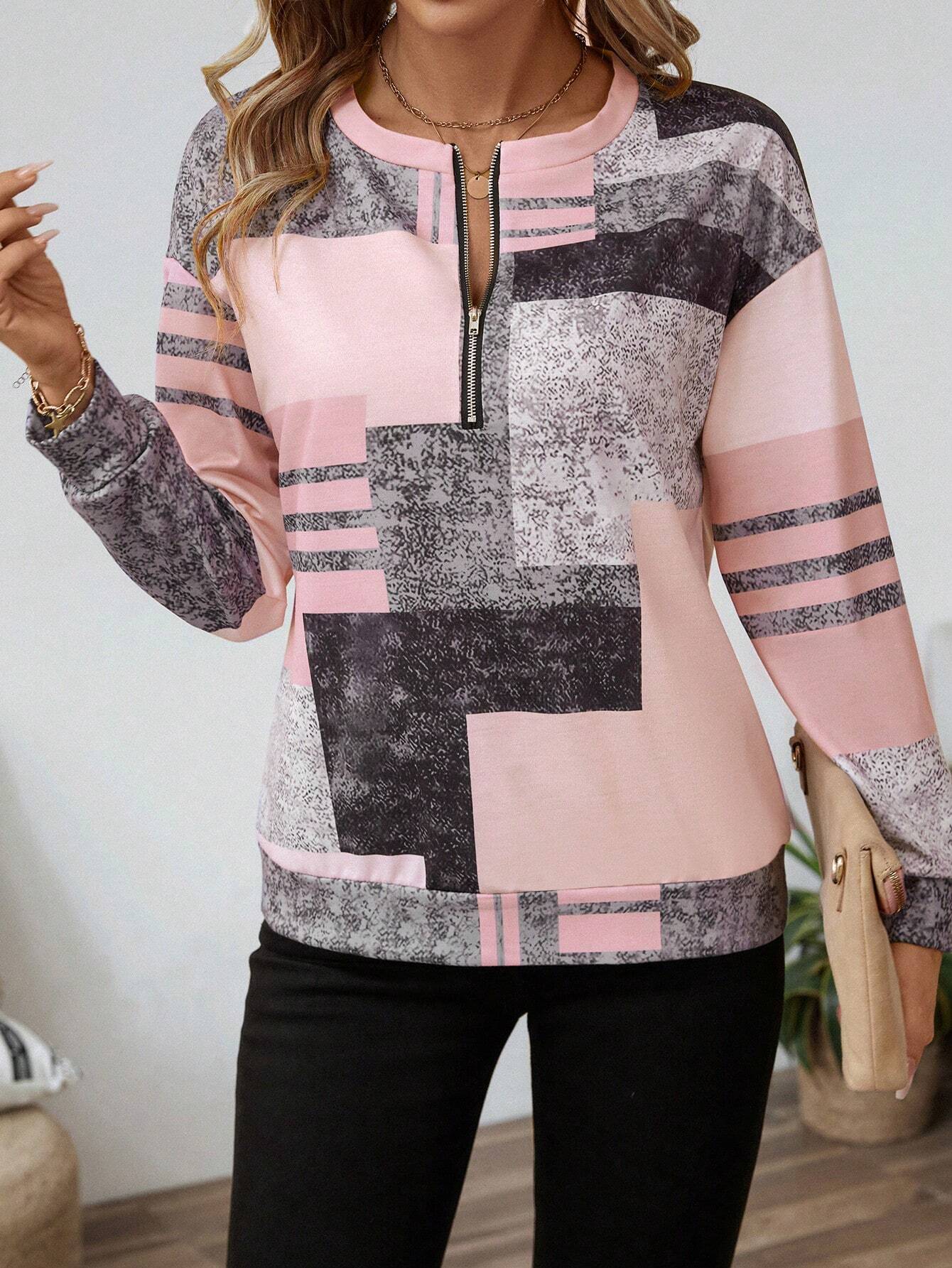 Evelyn – Graphic Print Sweater with Zipper
