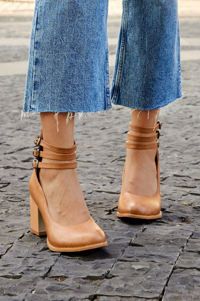 Heather | Smooth sandals with ankle strap and chunky heel