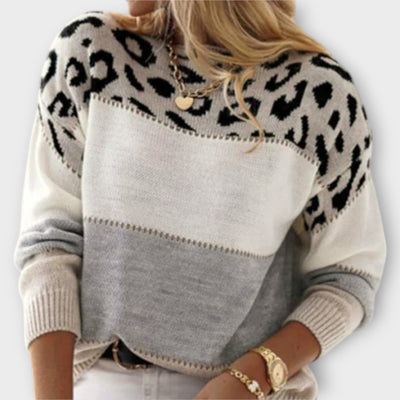 Gwen | Casual Leopard Print Sweater