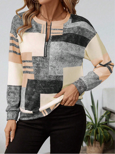 Evelyn – Graphic Print Sweater with Zipper