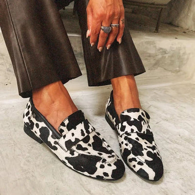 LINDA ELEGANT ANIMAL PRINT LOAFERS