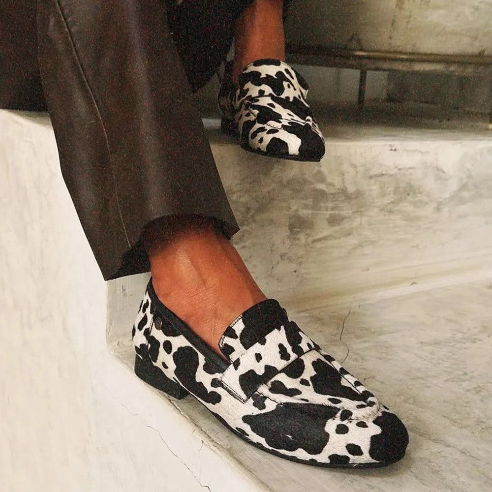 LINDA ELEGANT ANIMAL PRINT LOAFERS